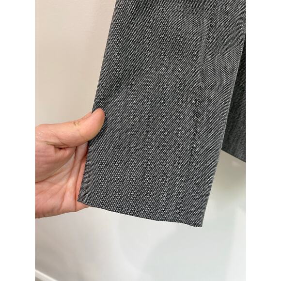 Express Gray Tailored Career Blazer Size 4 One Button Classic Office Workwear - Picture 3 of 9